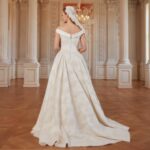 Meryem Uzerli Instagram - How I felt in the most amazing wedding dress of the world ? No words … THE WEDDING DRESS @maison.novague ❤️#maisonnovague