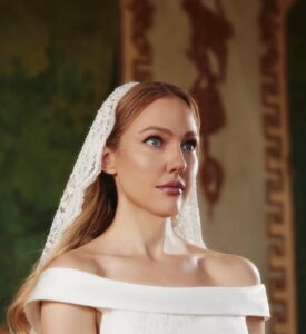 Meryem Uzerli Instagram - How I felt in the most amazing wedding dress of the world ? No words … THE WEDDING DRESS @maison.novague ❤️#maisonnovague