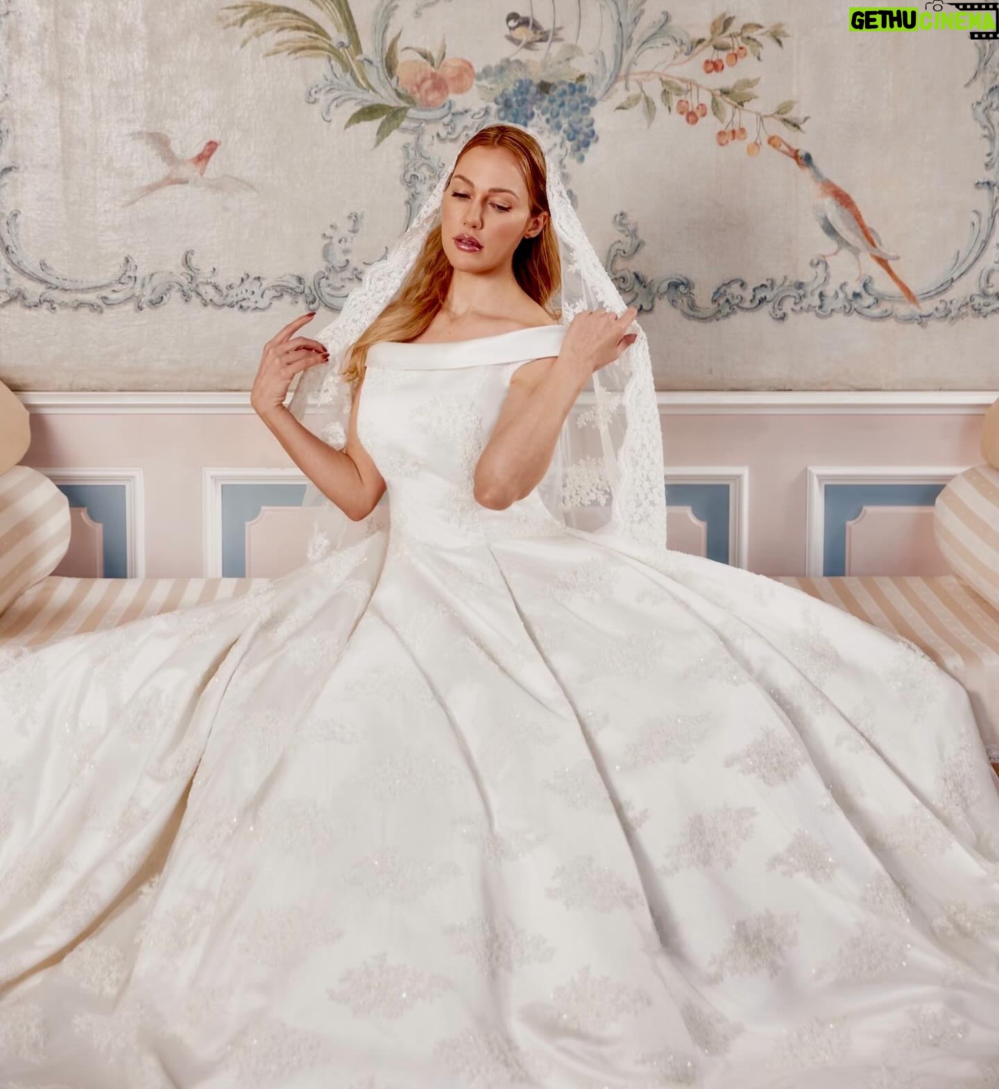 Meryem Uzerli - 198.8K Likes - How I felt in the most amazing wedding dress of the world ? No words … THE WEDDING DRESS @maison.novague ❤️#maisonnovague