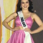 Metinee Kingpayome Instagram – 👑Congrats @mellamayofficial 1st-Runner Up @missteeniconinternational 👏 ขอเสียงกรี๊ดและปรบมือรัวๆ ให้กับลูกศิษย์ของ Muse by Metinee 🇹🇭 
👏คว้ามงมาได้สำเร็จ Mella Melanie Marcar คว้าตำแหน่งรองอันดับ 1 เวที Miss Teen Icon International 2024 มาครอง! 
.
เก่งมากลูกสาว 💖 ความมุ่งมั่นและความพยายามของน้อง Melanie ได้ส่องแสงให้เห็นแล้วว่าทุกความฝันสามารถเป็นจริงได้ เมื่อมีความเชื่อและได้การสนับสนุนจาก Team Muse, ครอบครัว, เพื่อน, และ กองเชียร์จากเมืองไทย ข้างกายปังแน่นอน 
.
🌟 นี่เป็นเพียงจุดเริ่มต้นของการเดินทางที่ยิ่งใหญ่ ทีมครู Muse รอคอยที่จะเฉลิมฉลองความสำเร็จให้กับลูกศิษย์ทุกคนนะคะ 🎉 #ProudMuseFamily ❤️
💃Muse Beauty Queen Coach: @coach.ping @metinee 
.
#musebymetinee
#Missteeniconinternational2024
#Missteeniconinternational
#missteeniconinternationalthailand