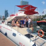 Metinee Kingpayome Instagram - Fun in the Sun 🌞 Family Vacation on the @oceanyachtingpattaya ⛵️