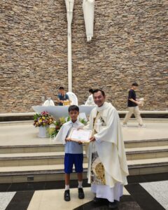 Metinee Kingpayome Instagram - First Communion 🙏 So proud of you #kayden #kingpayomefamily