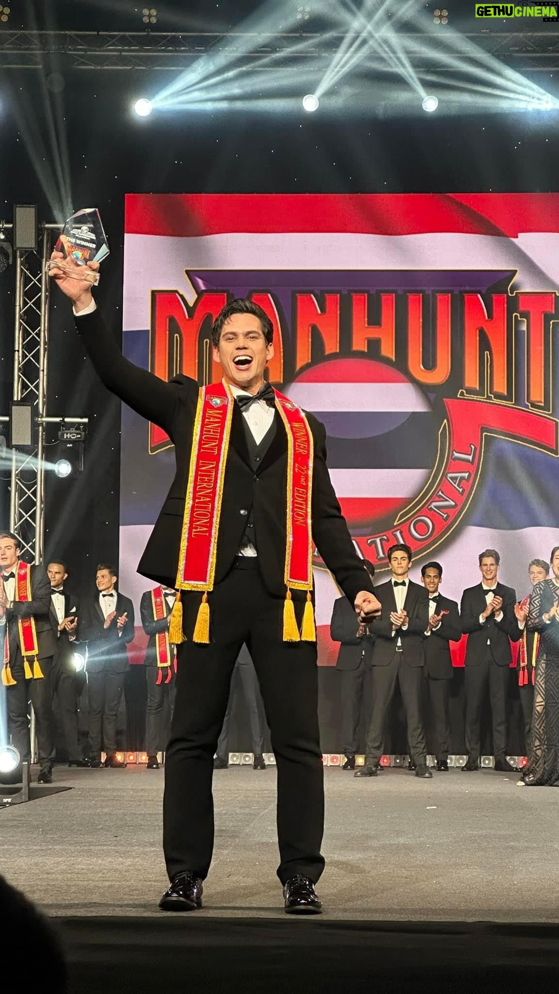 Metinee Kingpayome Instagram - ð Congratulations with Kevin Dasom Manhunt International 2024 from Thailand āļāđāļ§āļĒāļāļēāļĢāļāļķāļ Public Speaking āđāļĨāļ° Stage Performance āļāļĩāđ Muse by Metinee āđāļāļ·āđāļāđāļŠāļĢāļīāļĄāļŠāļĢāđāļēāļāļāļąāļāļĐāļ°āđāļĨāļ°āļāļ§āļēāļĄāļĄāļąāđāļāđāļ āļāļĢāđāļāļĄāđāļāļ§āđāļāļ§āļēāļĄāļŠāļēāļĄāļēāļĢāļāļāļāđāļ§āļāļĩāļĢāļ°āļāļąāļāđāļĨāļ ðš @kevindasom #TeamMuse x #ManHuntThailand ðĢ Public Speaking āļŠāļĢāđāļēāļāļāļ§āļēāļĄāļĄāļąāđāļāđāļāđāļāļāļēāļĢāļŠāļ·āđāļāļŠāļēāļĢ āļāļĢāđāļāļĄāļŠāļĢāđāļēāļāļāļ§āļēāļĄāļāļĢāļ°āļāļąāļāđāļāļāļāđāļāļāļāļĨāļąāļāđāļĨāļ°āļāļĢāļĢāļĄāļāļēāļĢāļāđāļāļāļĒāļāđāļāđāļŦāđāđāļĨāļĒ āļŠāļāļāđāļāļĒ @patawee_patrick ð Stage Performance āļāļąāļāļĐāļ°āļāļēāļĢāđāļŠāļāļāļāļāđāļ§āļāļĩ āļāļēāļāļāļēāļĢāļāļ§āļāļāļļāļĄāļŠāļĩāļŦāļāđāļēāļāļķāļāļāđāļēāļāļēāļ āđāļāļĢāļĩāļĒāļĄāļāļĢāđāļāļĄāļāļļāļāļāļēāļĢāđāļāļĨāļ·āđāļāļāđāļŦāļ§ āļāļļāļāļāļĒāđāļēāļāļĄāļēāļāļēāļāļāļīāļāđāļāļāļĢāđāļ āļēāļĒāđāļ āļŠāļāļāđāļāļĒ @metinee @justake__ ð #KevinDasom #ManhuntThailand2023 #MuseByMetinee #ManhuntInternational2024 ð