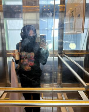 Mia Sara Nasuha Instagram - Back to my black hijab 😌💅
.
.
.
#miasara
#miasaranasuha
#miayoutube