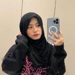 Mia Sara Nasuha Instagram – I forgot to post this picture..
.
.
.
#miasara
#miasaranasuha
#miayoutube