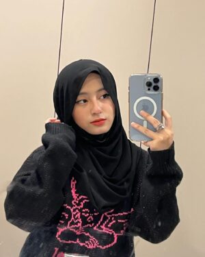 Mia Sara Nasuha Instagram - I forgot to post this picture..
.
.
.
#miasara
#miasaranasuha
#miayoutube