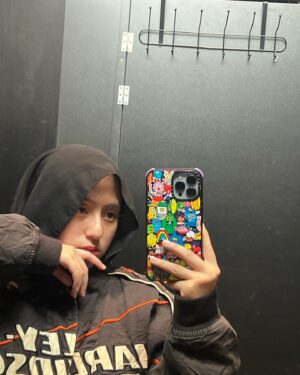 Mia Sara Nasuha Instagram - no makeup day!!