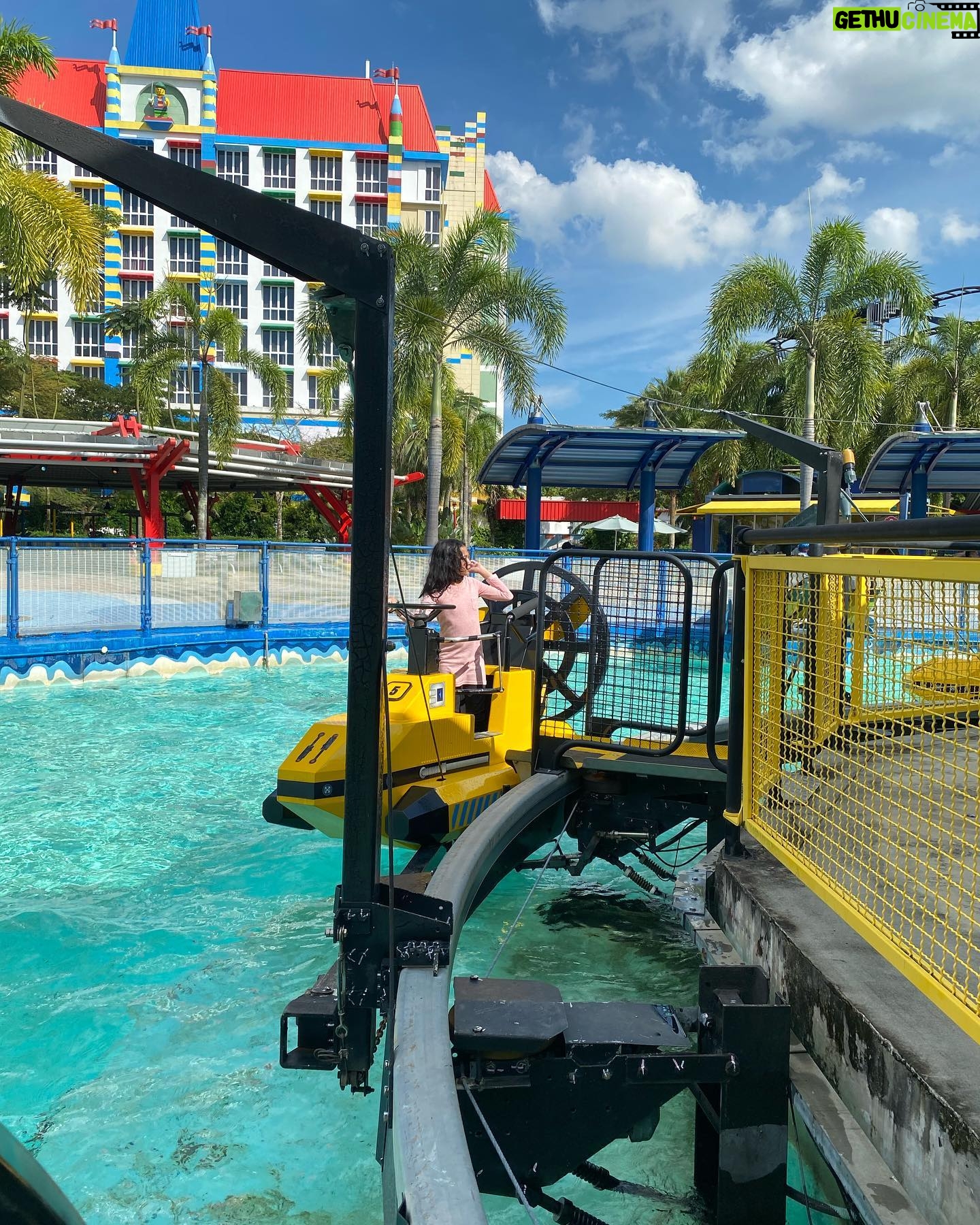 Mia Sara Nasuha - 65.4K Likes - day 1 at @legolandmalaysia !! More adventures to go! 🥳
.
.
.
#miasara
#miasaranasuha
#miayoutube