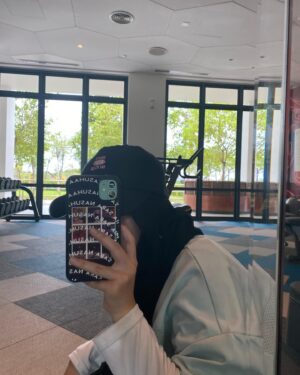 Mia Sara Nasuha Instagram - Is it too early for a vacation?
.
.
.
#miasara
#miasaranasuha
#miayoutube