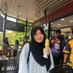 Mia Sara Nasuha Instagram – Thank you nafas cube!! I had so much fun 🤩 Kat sini srs best guys.. cantik gila! kalau korang suka camping this is a perfect place for you guys. The food pon sedap and they even have pineapple ice cream and juice?! @nafascubemaeps  @qaffoods 
.
.
.
#miasara
#miasaranasuha
#miayoutube