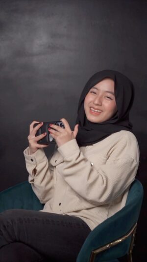 Mia Sara Nasuha Instagram - Wow MLBB nak belanja minuman percuma di Mamak dalam bulan September ni! Jom sertai kami untuk menebus lebih banyak ganjaran! #JomLepakML