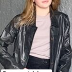 Mia Talerico Instagram - Do you get deja vu? #instagramreels #reelsinstagram #dejavu #throwbackthursday #smile #leatherjacket