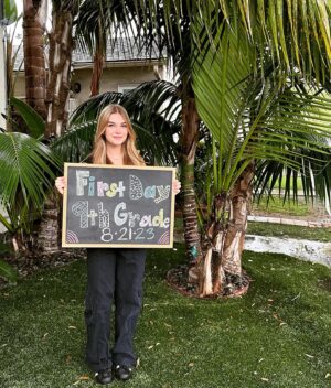 Mia Talerico Instagram - Your yearly reminder that your getting old, First day of high school!!! #highschool #firstdayofschool #jetlagisreal #summer #classof2027 #goodluckcharlie
