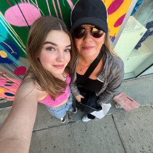 Mia Talerico Instagram - Something to smile about 😊#pink