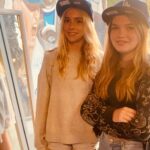 Mia Talerico Instagram - It’s official ⚾️Summer can start now 💙😊⚾️🧢 #Dodgers #baseball #summer #summerfun #summernails #style #smile #summervibes #friends #familyfun #blue #tinyhats