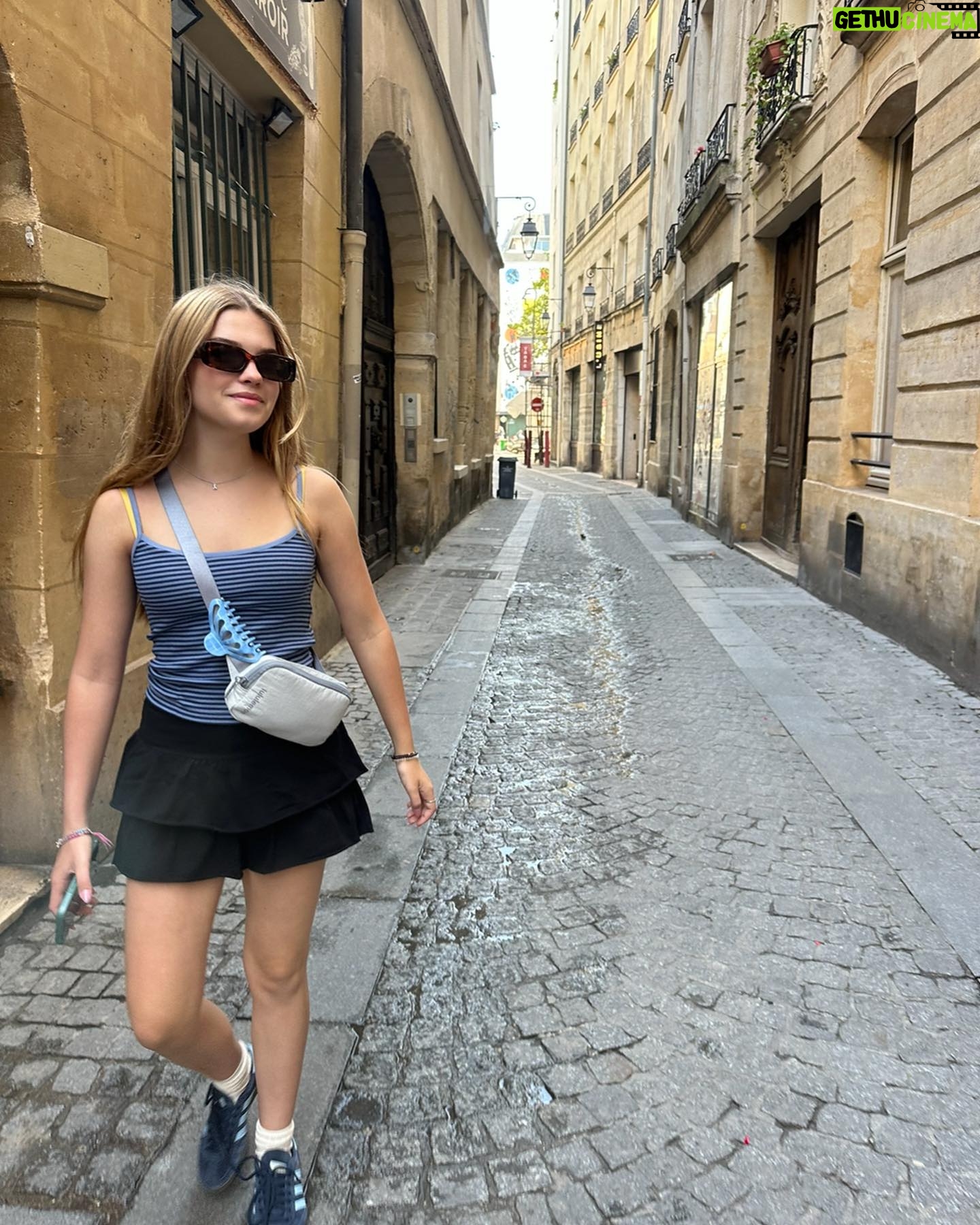 Mia Talerico Instagram - See you again paris🤞🇫🇷 #paris #mynewfav #vacation #summer