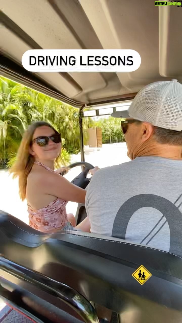 Mia Talerico Instagram - Driving lessons with my Dad #smile #driving