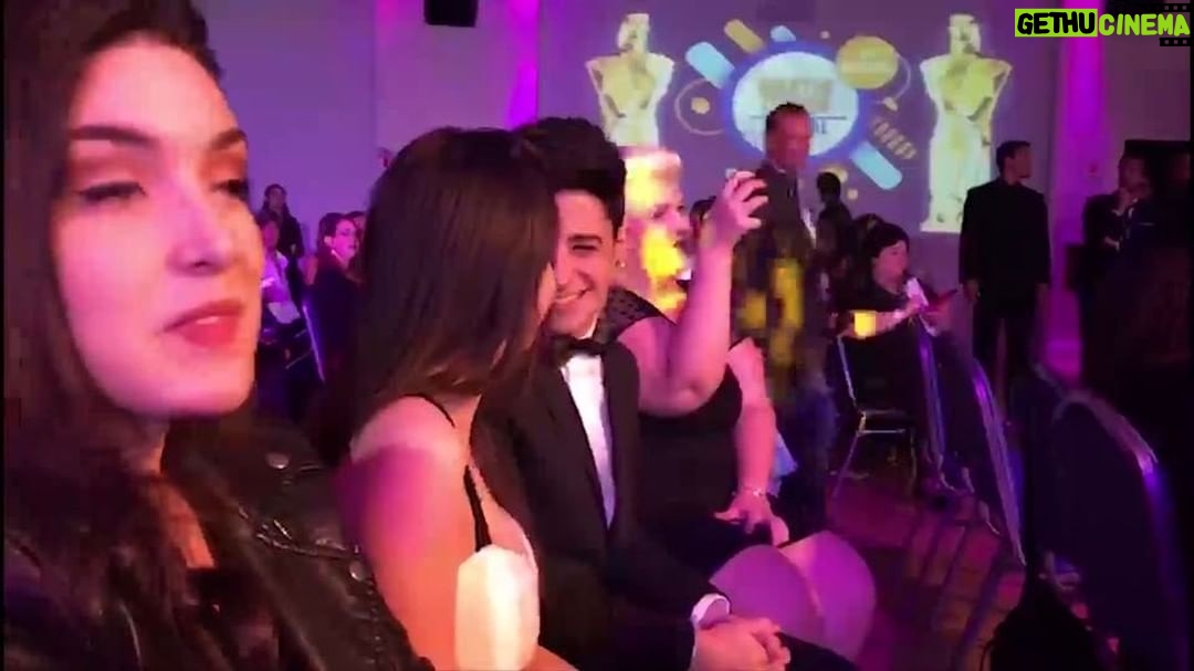 Mica Suárez Instagram - Esta fue mi reacción ante el resultado de los premios.. ahre JAAJJAJ hablando en serio, felicitaciones wachin @maritobaracus más que merecido, me encantó tu discurso JAJAJJ w/ @barbarammzz y @kevsho9
