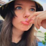 Mica Suárez Instagram - Quería sacarme fotos con el gorrito 👒
