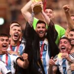Mica Suárez Instagram - SOMOS CAMPEONES, ESTO ES HISTORICO, QUE HERMOSO SER ARGENTINA ❤️😭🇦🇷