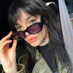 Mica Suárez Instagram - 1: haciéndome la linda 2: haciéndome la linda x2 3: 🫶🏻💘 4: con las flores amarillas q nunca llegué a regalar 5: yop llorando en medio de un breakdown 6: con dos q no me paraban de pedir fotos 7: con mi hija 🥹 8: lo más importante q tengo en la vida