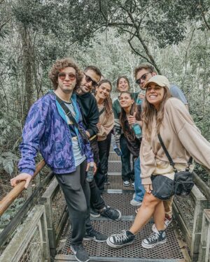 Micaela Vázquez Instagram - CATARATAS HAS TENIDO? 💘😍

Tremendo día en las Cataratas del Iguazú. Pasó de todo y lo vamos a contar mañana de 8 a 10hs por @luzutv ✨ #AntesQueNadie