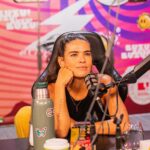 Micaela Vázquez Instagram – Que estaré escuchando con tanta atención? jaja 🤷🏻♀️
Pero @arielrewes siempre registra momentos espectaculares 🙌🏻🤍