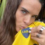 Micaela Vázquez Instagram - Estoy enamorada de la nueva camiseta alternativa de Boca que me mandaron mis amigos de @adidasar 💙💛💙 #adidasfootball #creadoconadidas