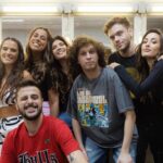 Micaela Vázquez Instagram - Hay tantas fotos y momentos de ayer que no sé ni por dónde empezar!!! Acá va un popurrí más general de momentos captados por la grosa de @juanalantaron y todos ustedes haciendo vibrar de emoción ese teatro 😍 Sigo sin poder creer lo que vivimos ayer, solo quiero decir GRACIAS 🙏❤️