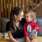 Micaela Vázquez Instagram – Les comparto algunos usos que les damos a las toallitas 4 en 1 de @huggiesargentina 🙌🏼 Aliadas imprescindibles en nuestro día a día con Baltu 💪🏼
