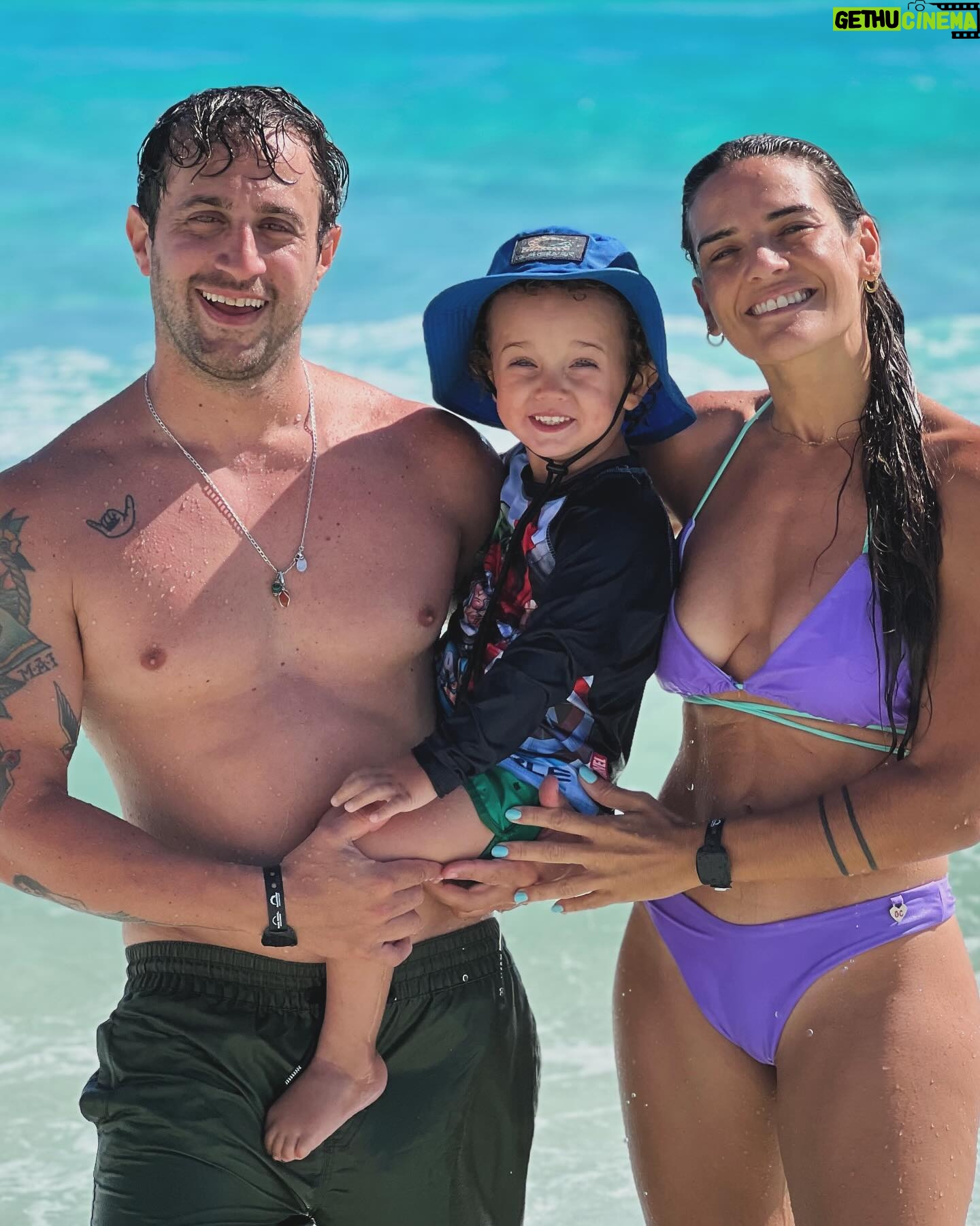 Micaela Vázquez Instagram - Felices 3 años a mi bebé ! Gracias por los mejores años de mi vida, seguí siempre así de feliz, libre, sonriente e inquieto por descubrir este mundo! Te amo con toda mi alma ❤️