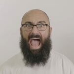 Michael Stevens Instagram - We got more than a thousand new people registered to vote!! If you're still not registered (or want to check your registration or learn about vote-by-mail and early in-person voting in your state) go to headcount.org/vsauce 🗳 LINK IN BIO