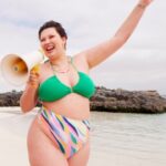Michelle Carvalho Instagram - Quién más quiere que empiece el verano? No hay nada mejor que estar en la playa y disfrutar del sol. ☀️ Esta temporada H&M te hará sumergirte en colores con trajes de baño demasiado lindos. 💗 ¡Encuentra tus favoritos en tiendas H&M o en https://cl.hm.com 💚