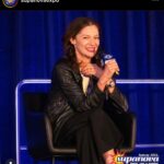 Michelle Gomez Instagram - LOVED meeting you all today. Such a blast @supanovaexpo see you all tomorrow. #sydney #you #rock