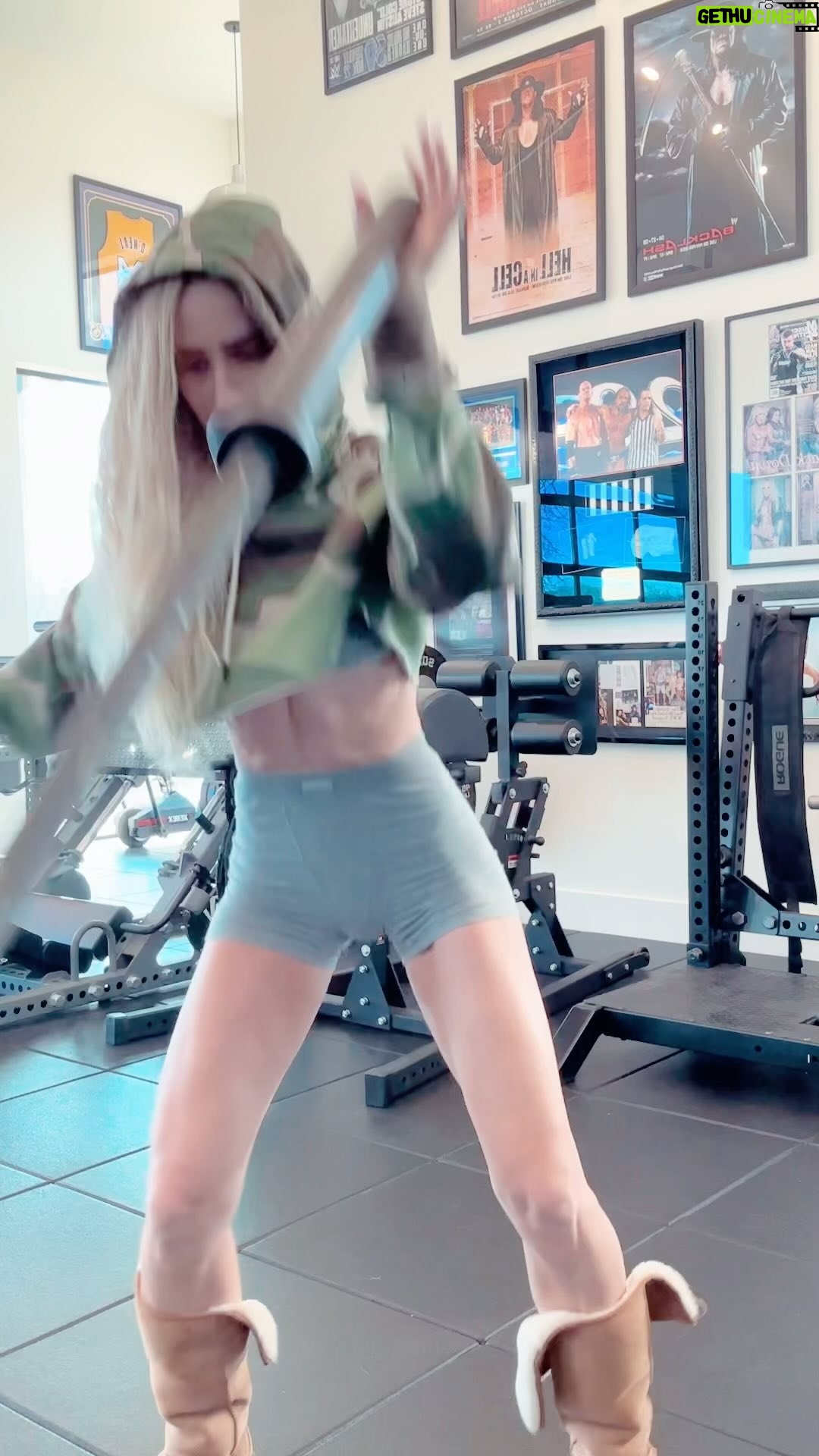 Michelle Leigh Calaway - 15.1K Likes - McCool on the move ….(literally & figuratively) I love using little equipment these days! 🤣Get creative, don’t worry about being perfect & just move. Promise you’ll feel better💙#consistencyiskey