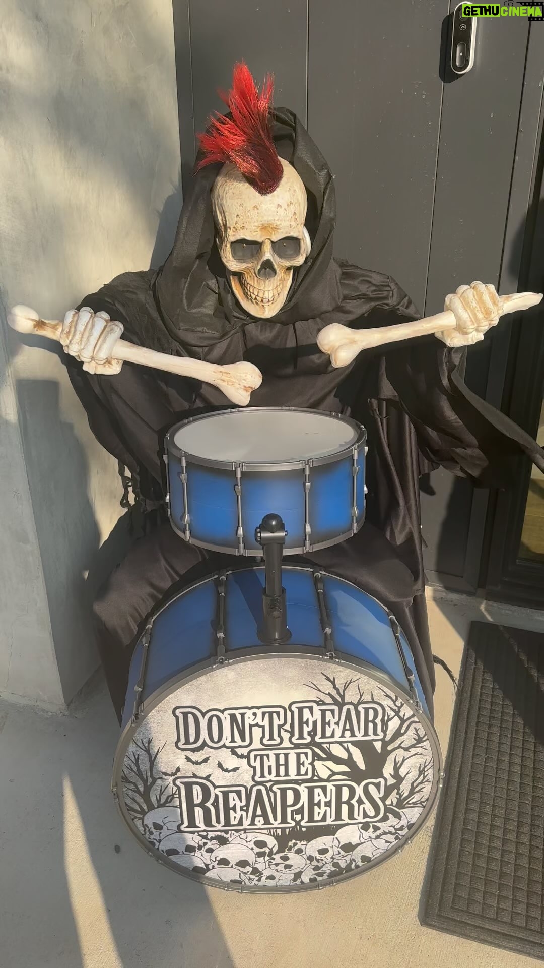 Michelle Leigh Calaway Instagram - Y’all can’t tell me that whoever made this isn’t using hubs @undertaker voice….”You better fear the reaper!” 🤔🪦