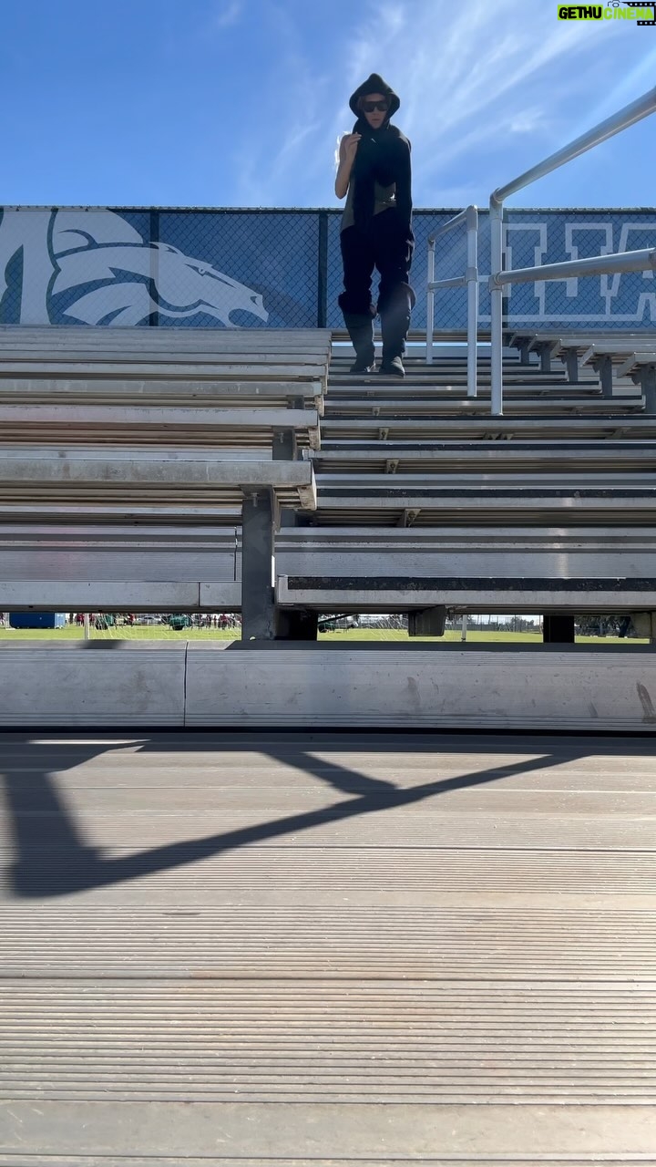 Michelle Leigh Calaway Instagram - When your daughter hits the field for 4 hours, get it in somehow! #justtryingtomovedaily😝#consistencyiskey