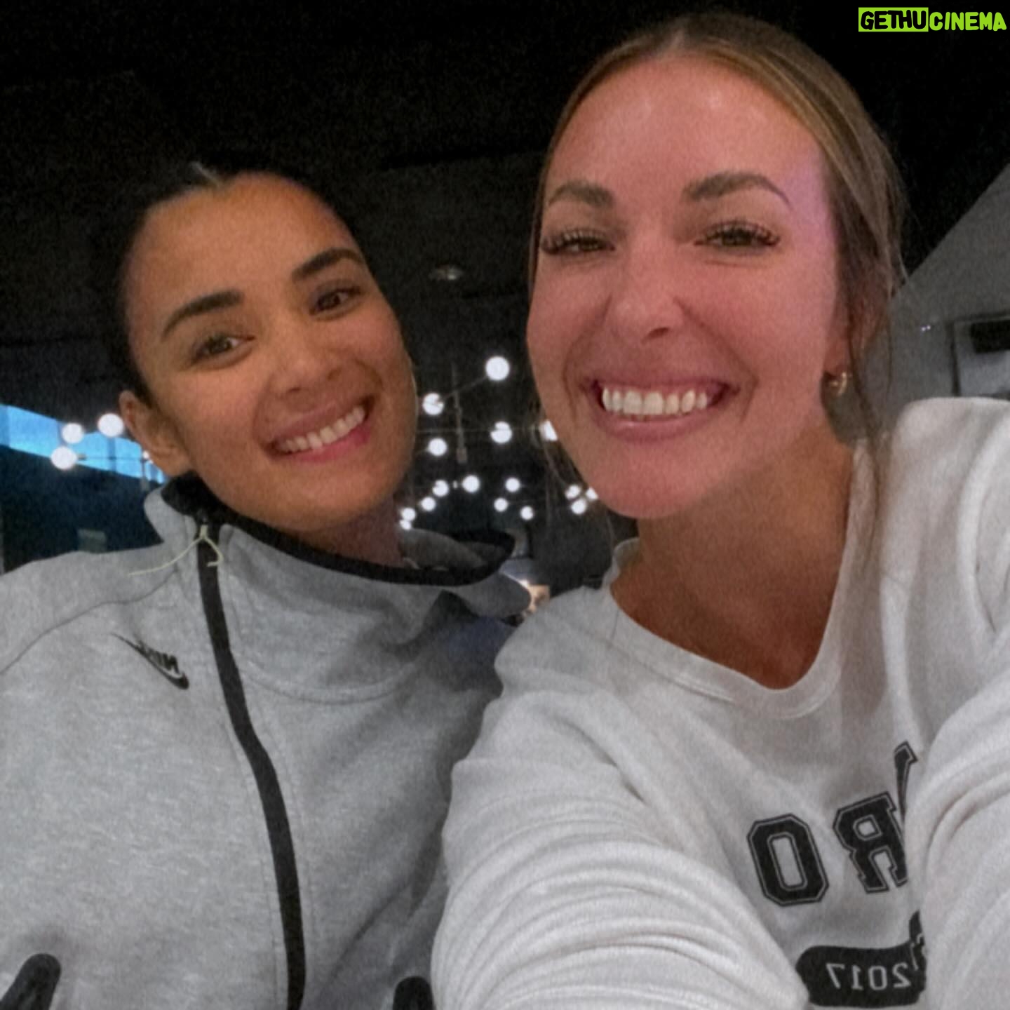 Michelle Madrigal Instagram - Cam Roll dumpy. 📸 : Been falling in love with the process of self-discovery and finding my tribe. My heart is slowly opening up again, allowing for authentic connections through my church, running, and fitness community. If you feel stagnant with your life, maybe it’s time to change your circle. You become who you surround yourself with. Growth never comes from your comfort zone.