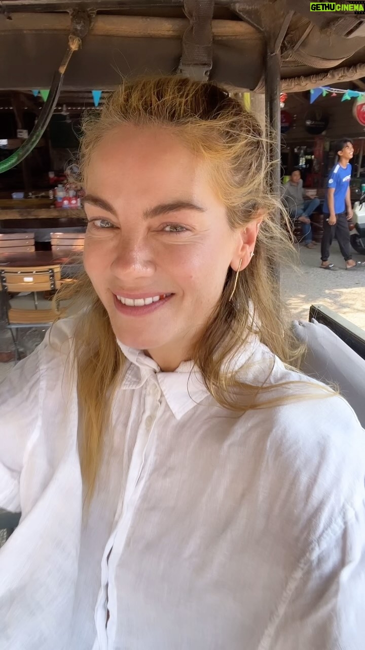 Michelle Monaghan Instagram - Head to my highlights for the full scoop! š„ Best time EVER indeed and Southeast Asia has stolen my heart!!! Iām in Cambodia and if you love an adventure and FOOD like I do, head to my highlights. And meet my incredible guide and now friend for life @chhvn1y_chhorn šš„®š·š¦š«¶š«¶ with soooo much more to come!! š¤š¤š¤š¤