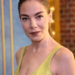 Michelle Monaghan Instagram - It was a good morning indeed! ☀️ Loved getting to chat all things #TheFamilyPlan streaming on Apple TV Plus this Friday!!! @markwahlberg @applefilms. Lovely early morning glam @sarahuslan @benskervin @karlawelchstylist @gracewrightsell @jenmeyerjewelry @zeyneparcay @paristexas_it