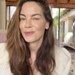Michelle Monaghan Instagram - Happy Holidays!🎁My 4th annual holiday gift guide is here! Inspired by @aurorajames friend and founder of the groundbreaking non-profit @15percentpledge, my holiday gift guide will introduce you to small, BIPOC-owned brands and hopefully inspire you to diversify your shopping list this season - and beyond! 🤩 I’ll also be featuring some very special friends and their amazing, must-have gift guides. 🫠 But I also wanna hear from YOU! Please tag your favorite BIPOC-owned businesses in the comments and let’s continue to share and grow our community. Sending you all my love for a peaceful and abundant holiday season. 🤍