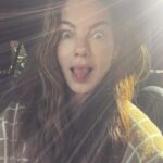 Michelle Monaghan Instagram - Shine on Friday, shine on. ✨🙌💫 #fridayfeeling