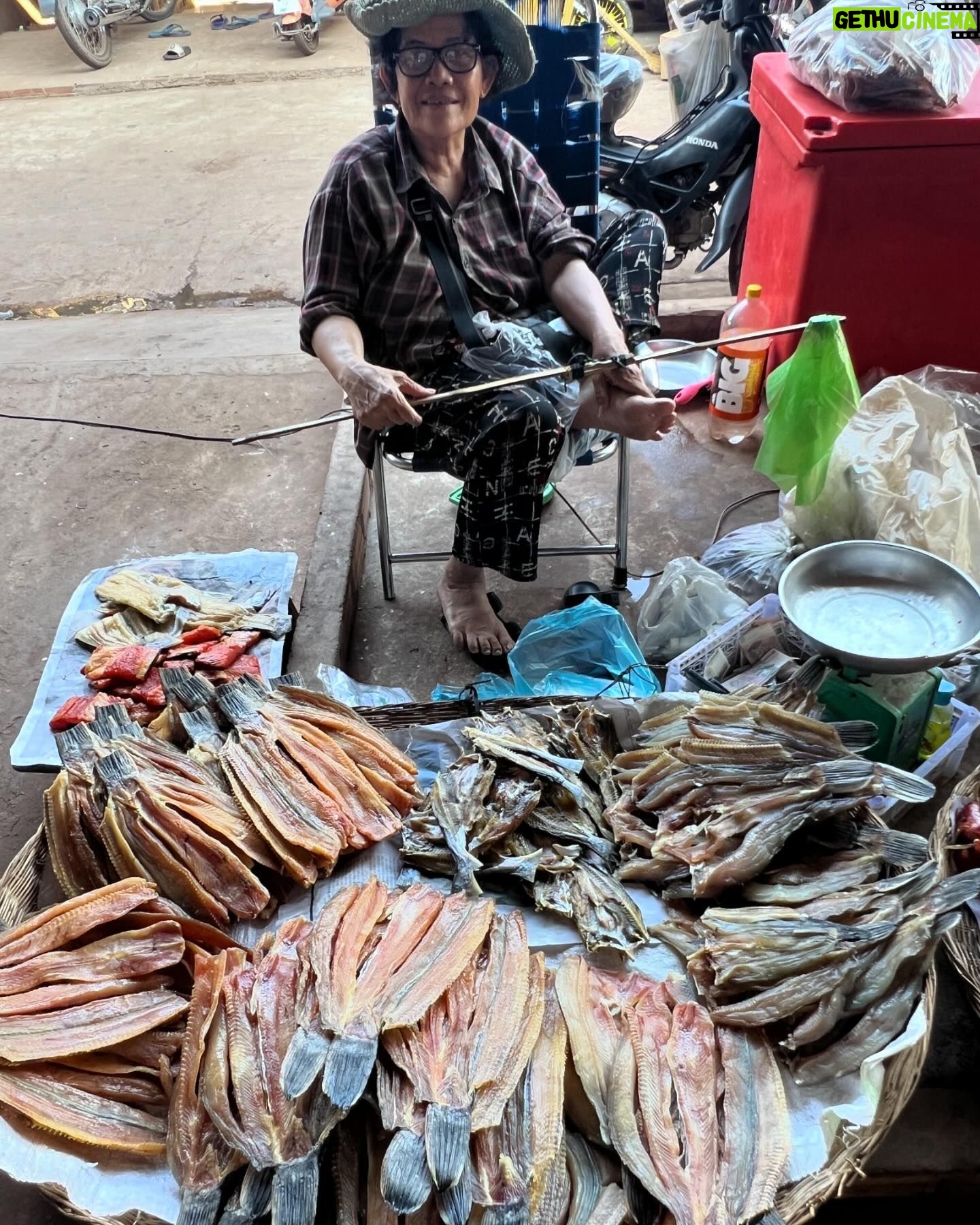 Michelle Monaghan Instagram - I was touched to get to spend time with the people of Cambodia. Their warmth and kindness was deeply felt. Although it was a quick trip, it was long enough to be reminded of the beauty of the human spirit and frankly, how far a smile and a kind gesture can go. And I had so much fun! Wishing you all a beautiful Sunday. ✨ (These photos were taken by me and with permission by all. Thank you for allowing me to capture your daily life) 1.Receiving a beautiful blessing from the local monk. 2 Native to Siem Reap, this specific chant was in Hindu and Sanskrit so perhaps I’m doubly blessed now ;) 3 Loaded with love 4 Sweet or salty smoked fish 5 Silk worms, crickets and peanuts. Don’t knock til you try it! 😋 6 Meet The Chef! His specialty - shrimp fritters! 7 My tuk-tuk but make it cute 8 A boy and a bike. 9 My friend and wonderful guide Lee @chhvn1y_chhorn 10 My cup runneth over.