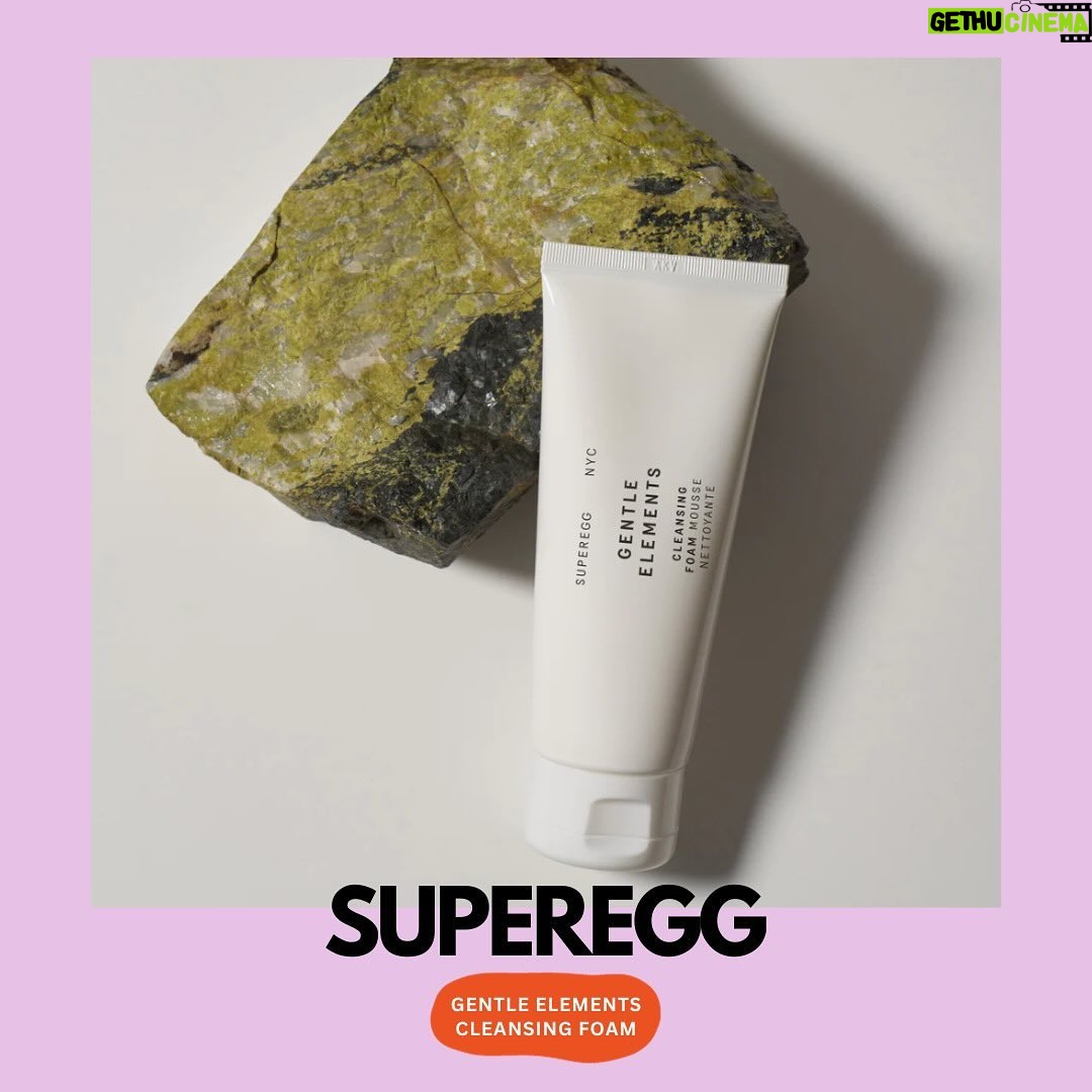 Michelle Monaghan Instagram - I’m so excited to share my latest holiday gift guide by one of my favorite friends @vanessalee_rn. Vanessa who is the founder and CEO of beauty hotspot @thethingswedo.co is a registered nurse, educator and my personal “skin whisperer”! 💓Vanessa’s natural approach to beauty is where she truly shines. 💫 I trust Vanessa and her wonderful staff implicitly. She’s kind, thoughtful and her beauty aesthetic and advice is always on point! (Hello PRFM! :)) And the coolest thing she does!?!? ALL of @thethingswedo.co in-store and on-line shop exclusively supports small, BIPOC beauty brands!! 👏👏 This gal walks the walk!! Check out her amazing tutorials, gift ideas and Happy Holiday shopping! #buyBIPOC 🎁🎁