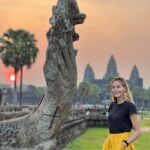 Michelle Monaghan Instagram - Lost in the magic of the ancient temples of Angkor Wat, aka “City of Temples”.✨This Eighth Wonder of the World is the largest religious monument in the world! Built 900 years ago, it holds the mythology of both Hindu and Buddhism religions. To experience its sheer beauty at sunrise was a dream come true. 💫Thank you to my incredible Cambodian tour guide “Lee” @chhvn1y_chhorn for the history lesson and for capturing our awe-inspiring day. I’ll treasure it forever. 🙏 #angkorwat #cambodia