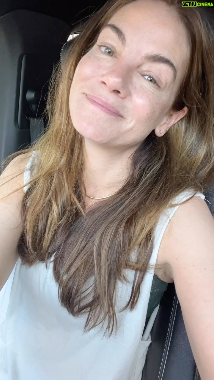 Michelle Monaghan Instagram - Melanoma is the most common cancer in females aged 25-29. This alarming statistic can be linked to the use of tanning beds as a youth and young adult. I know this, because I was one of them. As a melanoma survivor and skin cancer prevention advocate, please consider joining me, @skincancerorg and @refinery29 and sign the petition in my bio banning the use of tanning beds for anyone under the age of 18. Let’s protect the skin we’re in! 💛 www.skincancer.org/get-involved/sign-the-petition/