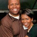 Michelle Obama Instagram - Happy birthday, @CraigMalRob! I’m so lucky to be able to call you my big brother. From pursuing your passions on the basketball court to being a great father to launching your own podcast, you’ve always put all your heart in everything you do. Congrats on the success of @WaysToWinPod – I’m so, so proud of you and hope you have the best birthday! ❤️
