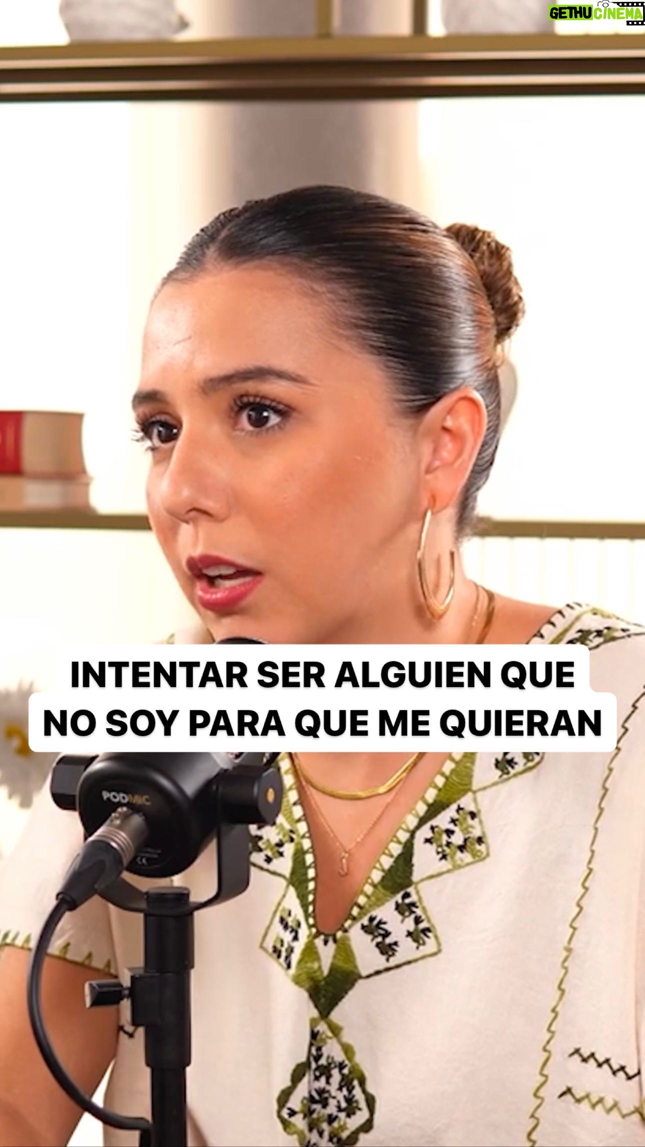 Michelle Rodríguez Instagram - Hacer esto puede ser muy desgastante🥺. @michihart Escúchalo completo en Más Allá del Rosa en YouTube✨