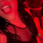 Michelle Rodríguez Instagram – 🎶 Así como los labios por la piel 🎶

Soy amante de mi país, creo que lo tenemos todo, nomas nos falta darnos cuenta y aprovecharlo.

Anduve buscando una foto muy “mexicana e independiente “ y hablando de mi… en esa construcción, ahí voy aprendiendo, cuestionando y soltando lo que no va, aprendiendo y reconociendo mi valor y hacerlo valer,

Soy mexicana 
Soy independiente 
♥️
Viva México!!!