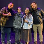 Michelle Rodríguez Instagram - 🎶 desnuda que no habrá diseño que te quede mejor 🎶 Otro poquito de #guatemala Gracias por esta noche!!! Que diversión @robrimola Que bonito cierre de gira, que bendición poder viajar con la comedia, Gracias a quienes saltaron al vacío conmigo!!! Que gran aventura @josemamusik @central.talent @maru.ohi @rubenzepeda @puravidastandup